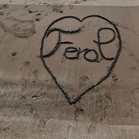 アパート Feral サプルナラ